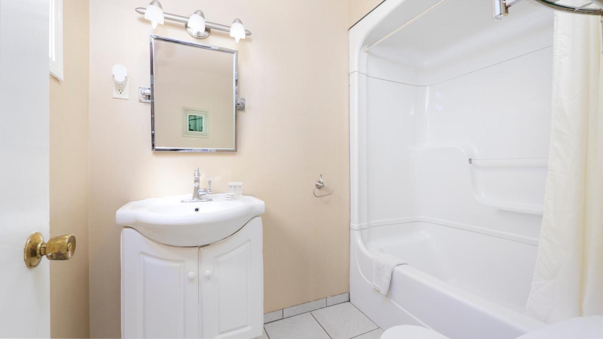 Coach House Inn Тобермори Экстерьер фото