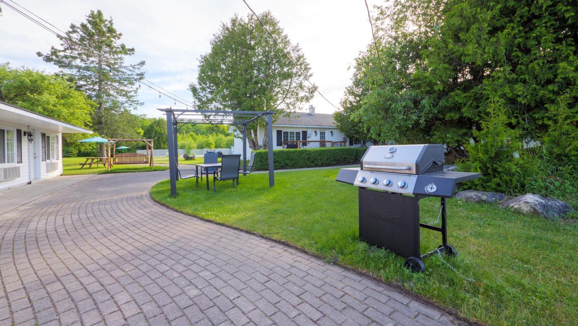 Coach House Inn Тобермори Экстерьер фото